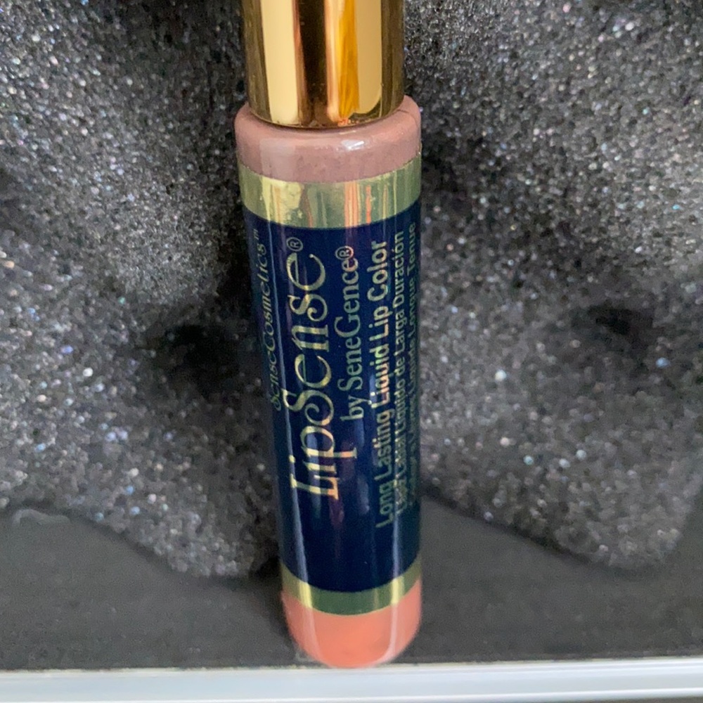 SALE!!! Nude LipSense *SEALED*